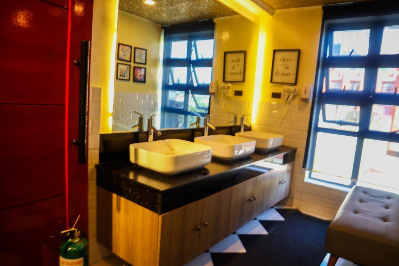 Unwnd Boutique Hotel Makati マカティ エクステリア 写真